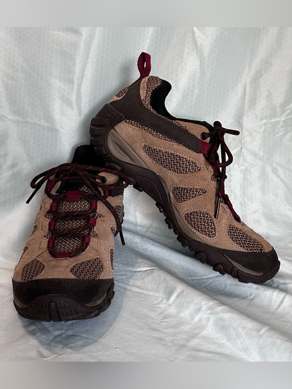 Merrell Yokota 2 Women’s Size 7 Brown Hiking Trail Shoes
